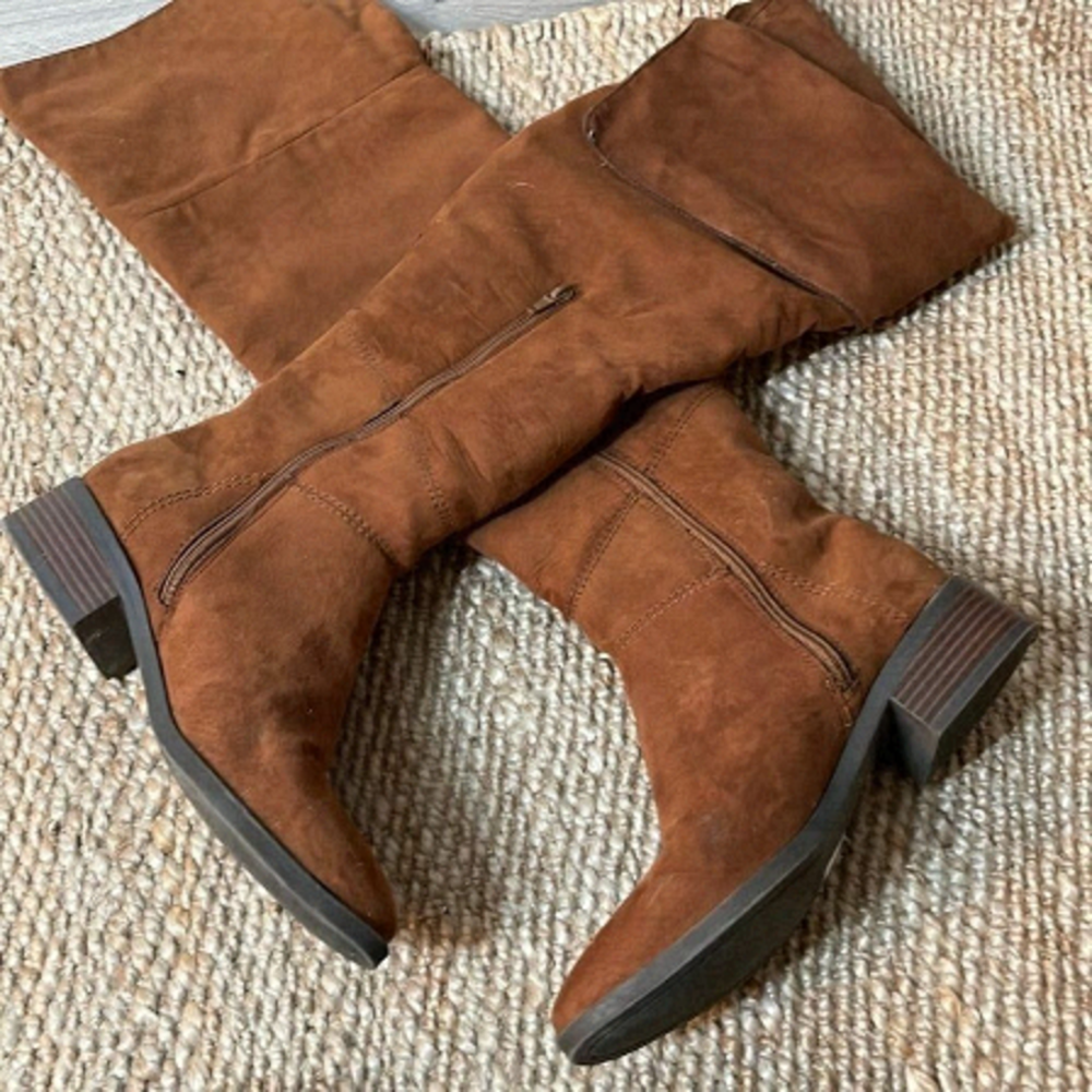 Brown expression  boots